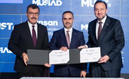 Teknoloji ve Sanayi Zirvesinde İmzalar Atıldı