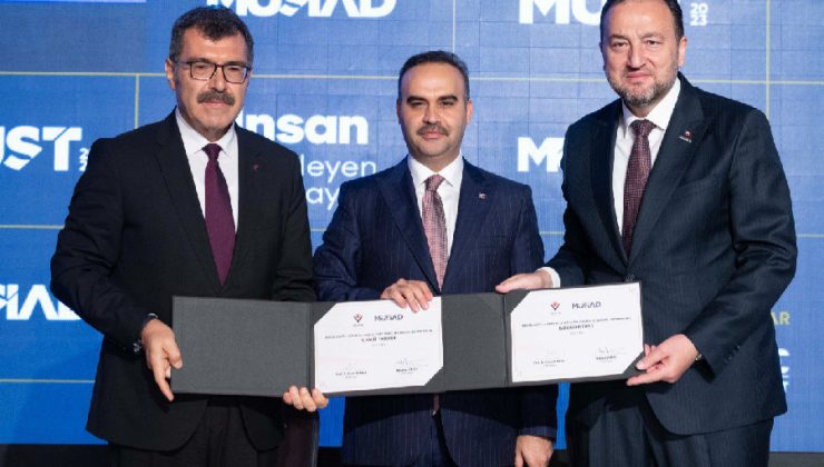 Teknoloji ve Sanayi Zirvesinde İmzalar Atıldı